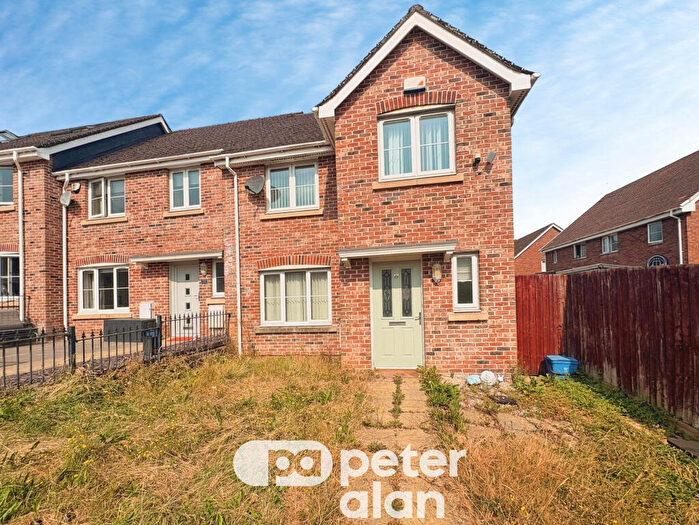 3 Bedroom House To Rent In Heol Yr Odyn, CF5