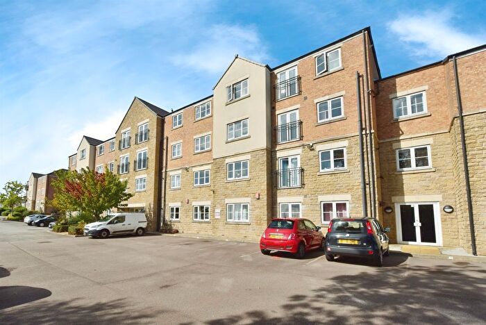 2 Bedroom Flat For Sale In Richmond Way, Rotherham, S61