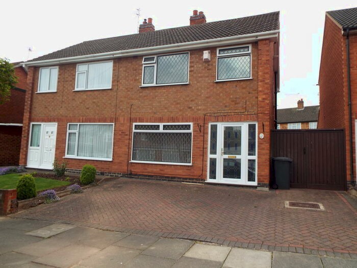 3 Bedroom Semi-Detached House To Rent In Skelton Drive, West Knighton, LE2