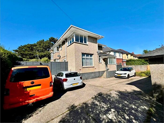 2 Bedroom Flat To Rent In Fitzharris Avenue, Bournemouth, BH9