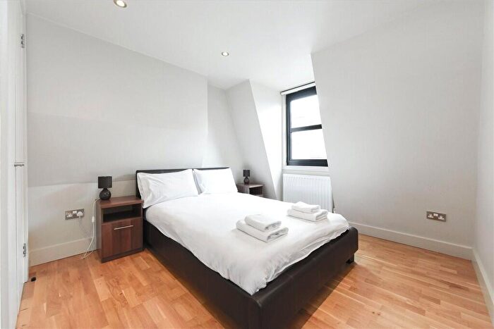 2 Bedroom Apartment To Rent In Hatton Garden, Clerkenwell, London, EC1N