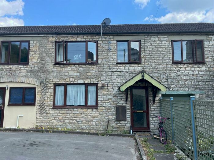 2 Bedroom Cottage To Rent In Gloucester House Mews, Wotton-Under-Edge, GL12