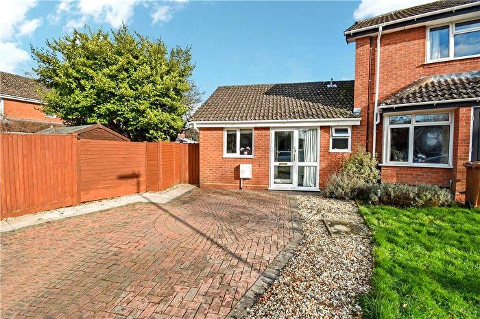 1 Bedroom Bungalow To Rent In Mallard Close, Romsey, Hampshire, SO51