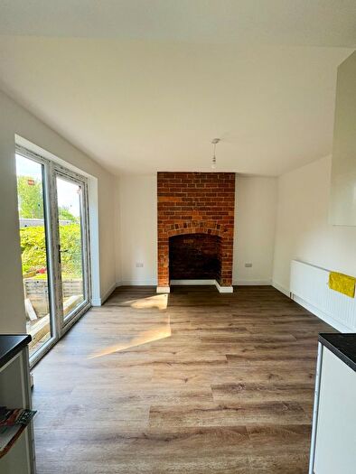 3 Bedroom Semi-Detached House To Rent In Wensley Green, Leeds, LS7