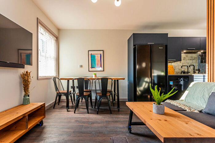 5 Bedroom Property To Rent In Flat, Crossgate Lofts, Durham, DH1