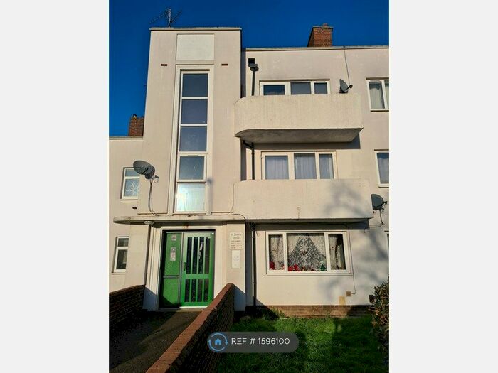 2 Bedroom Flat To Rent In Castle Street, Northampton, NN1