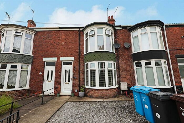 3 Bedroom Terraced House For Sale In Anlaby Park Road South, Hull, HU4