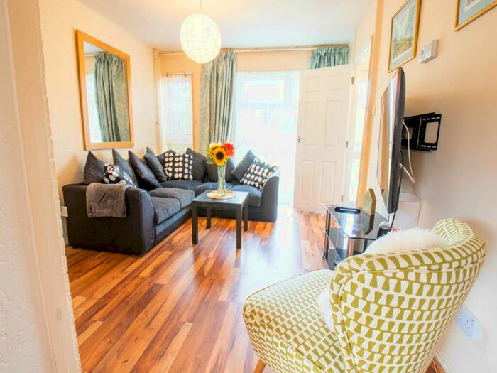 5 Bedroom House To Rent In Somner Close, Canterbury, Kent, CT2