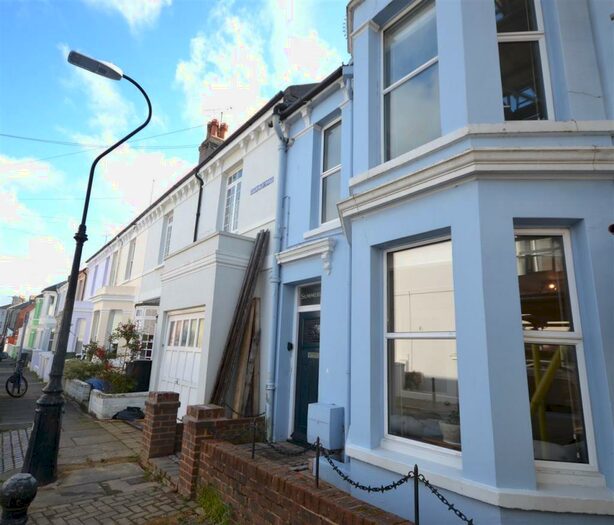 4 Bedroom Terraced House To Rent In Calverley Road, Eastbourne, BN21