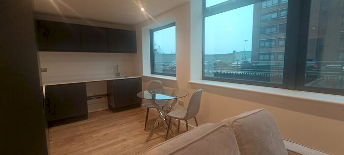 1 Bedroom Flat To Rent In Seymour Grove, Old Trafford, Manchester, M16