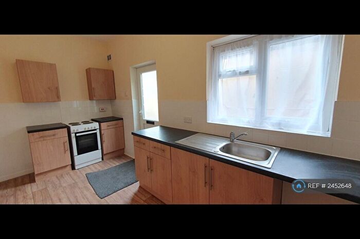 1 Bedroom Flat To Rent In Chesterfield Road North, Pleasley, Mansfield, NG19