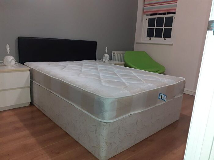 1 Bedroom Flat To Rent In Gawton Crescent, Netherne On The Hill, CR5