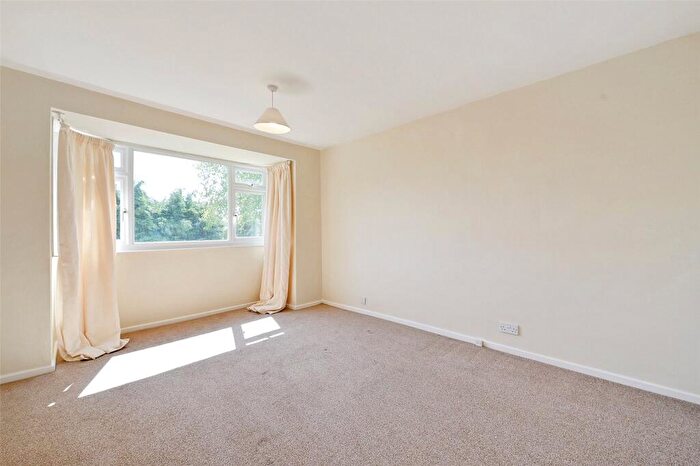 2 Bedroom Maisonette To Rent In Sandringham Road, Maidenhead, Berkshire, SL6