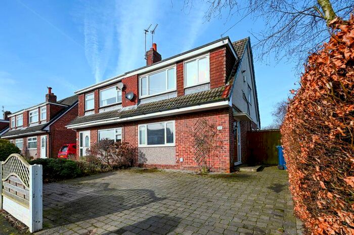 3 Bedroom Semi-Detached House To Rent In Tennyson Drive, Ormskirk, L39