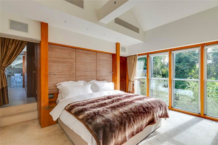 5 Bedroom Detached House To Rent In Fitzroy Park, Highgate, London, N6