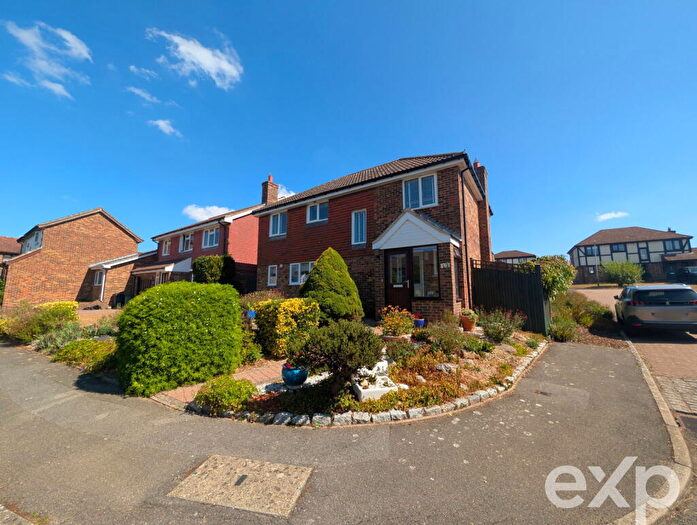 4 Bedroom Detached House For Sale In Tollgate Way, Sandling, Maidstone, ME14