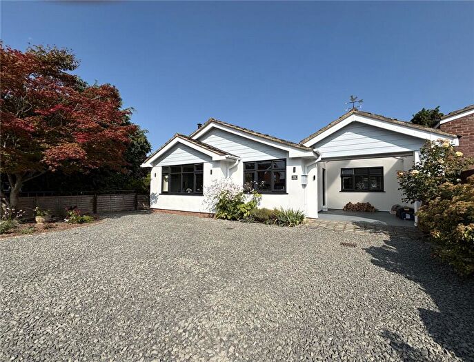 4 Bedroom Bungalow For Sale In Avon Road, Oakley, Basingstoke, Hampshire, RG23