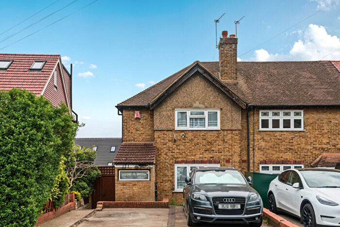 3 Bedroom End Of Terrace House For Sale In Sibthorpe Road, Lee, SE12