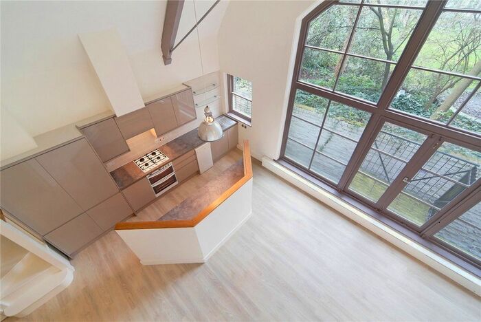 2 Bedroom Flat To Rent In Bennett Park, London SE3