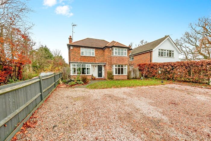 4 Bedroom Detached House For Sale In Reigate Road, Hookwood, Horley, RH6