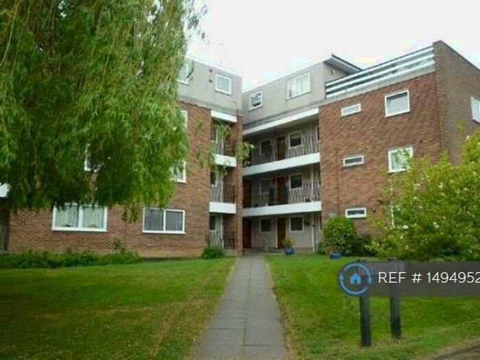 1 Bedroom Flat To Rent In Highmill, Ware, SG12