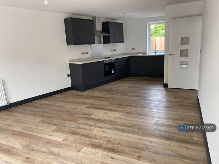 1 Bedroom Flat To Rent In Presley Court, Stourbridge, DY9