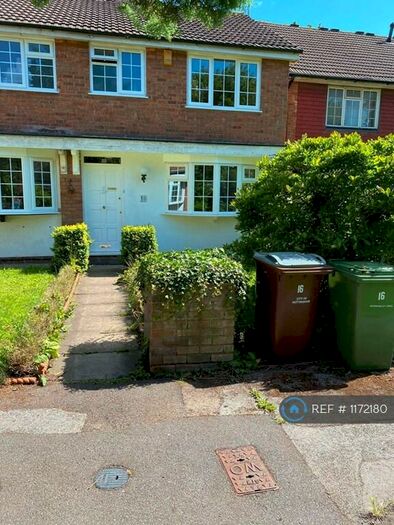 3 Bedroom Terraced House To Rent In Saxon Green, Nottingham, NG7