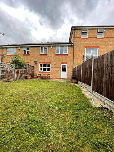 3 Bedroom Terraced House To Rent In Basevi Way, London, SE8