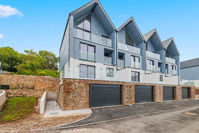 4 Bedroom Terraced House For Sale In Baylys Road, Oreston, Plymouth, PL9