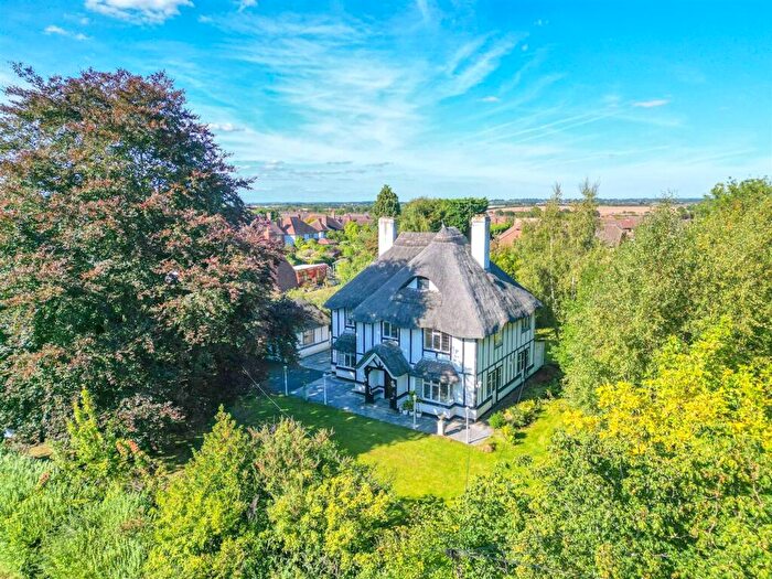 3 Bedroom Detached House For Sale In Lutterworth Road, Nuneaton, CV11