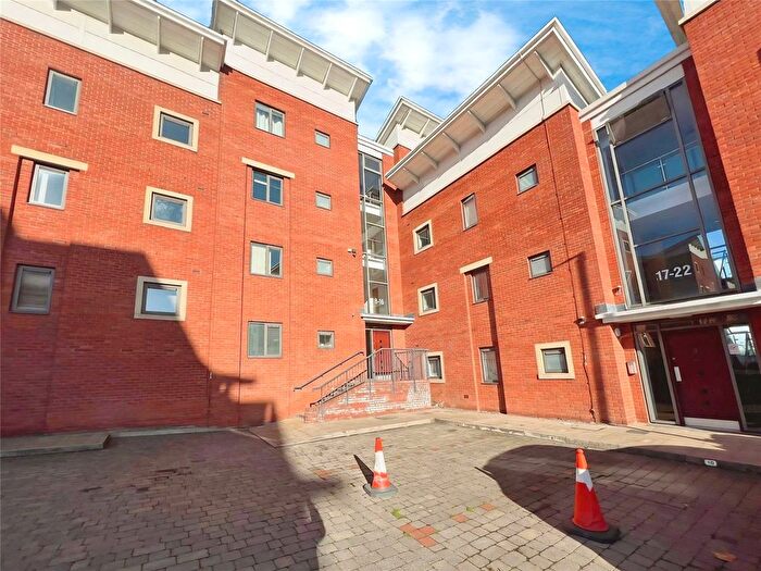 1 Bedroom Flat For Sale In Albion Street, Horseley Fields, Wolverhampton, WV1