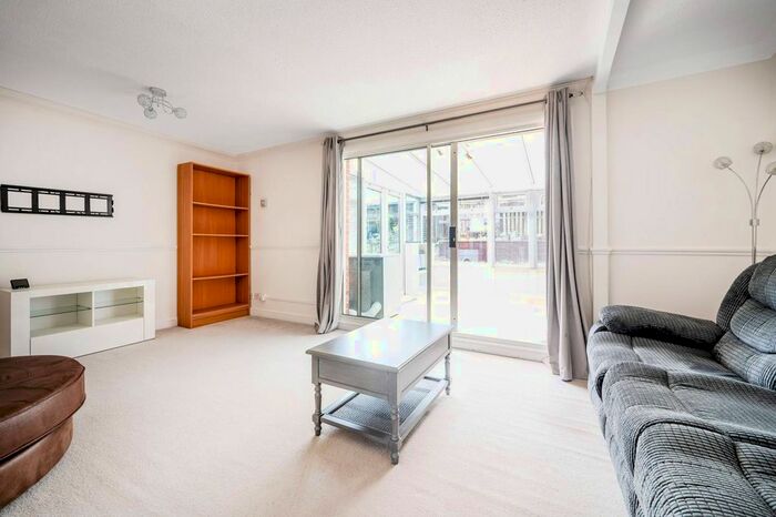 3 Bedroom Terraced House To Rent In Rye Close, Park Barn, Guildford, GU2