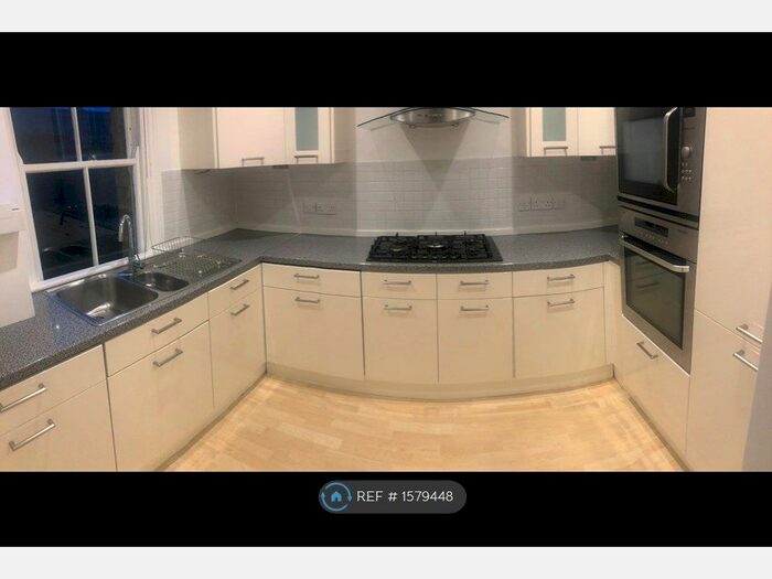2 Bedroom Flat To Rent In Oldridge Road, London, SW12