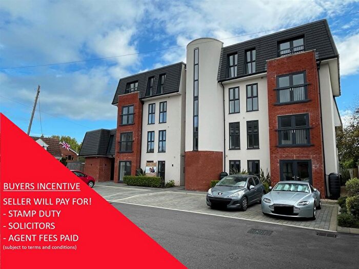 2 Bedroom Flat For Sale In Victoria Street, Burnham-On-Sea, TA8