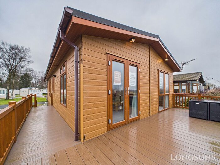 2 Bedroom Park Home For Sale In Tosside, Skipton, BD23