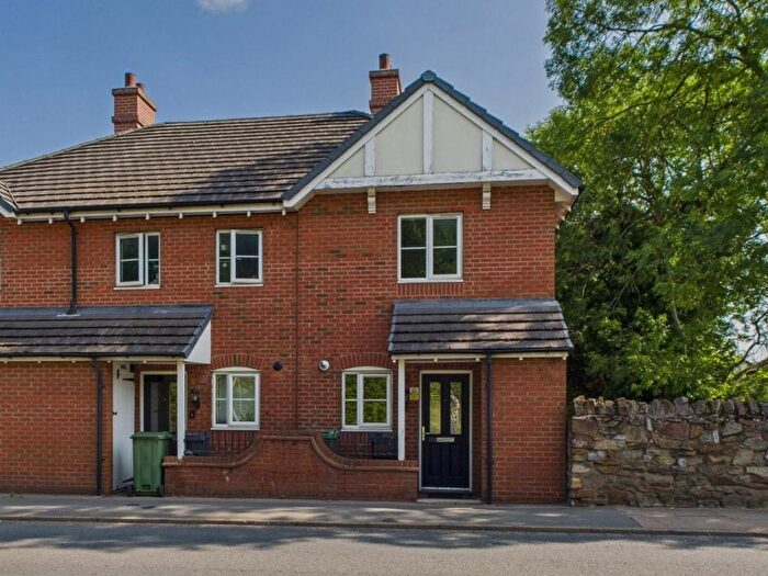 2 Bedroom End Of Terrace House To Rent In Pickersleigh Road, Malvern, WR14