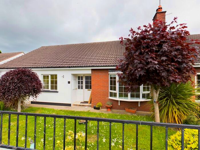 4 Bedroom Semi-Detached Bungalow For Sale In Brannock Close, Newry, BT35