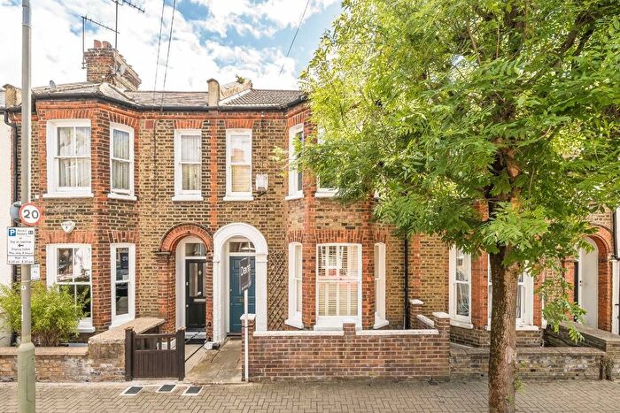 3 Bedroom Property For Sale In Ingelow Road, Diamond Conservation Area, SW8