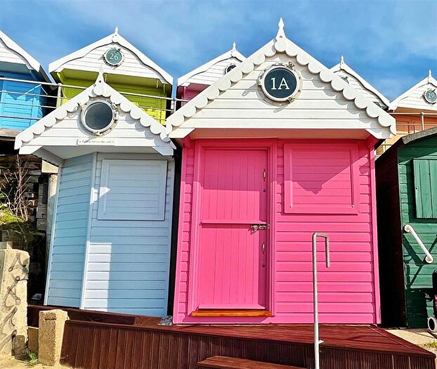 Chalet For Sale In Pier Approach, Walton-on-the-Naze, CO14