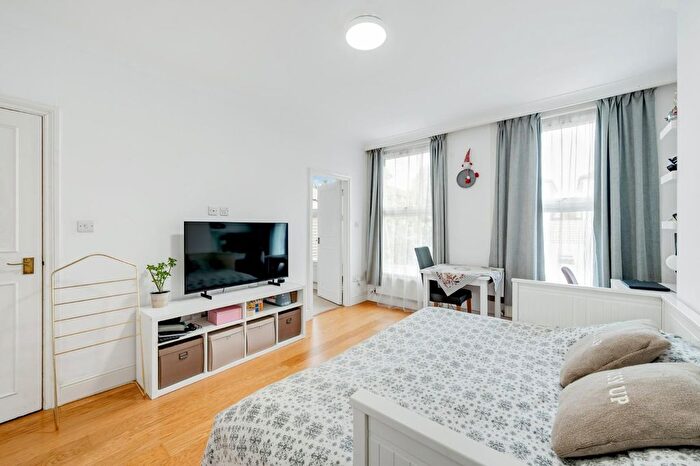 Studio To Rent In Windsor Road, Ealing, W5