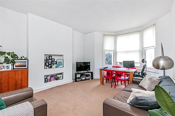 1 Bedroom Flat To Rent In Gauden Road, London, SW4