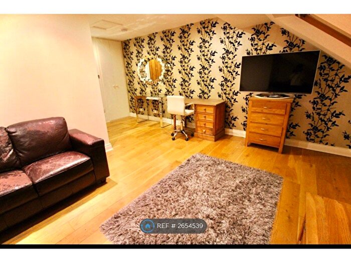 8 Bedroom Terraced House To Rent In Osborne Avenue, Newcastle Upon Tyne, NE2