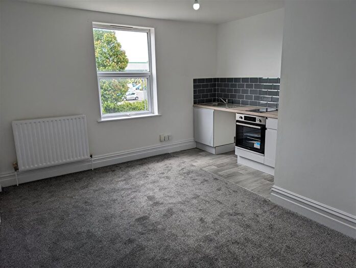 Studio To Rent In Millsborough Road, Redditch, B98