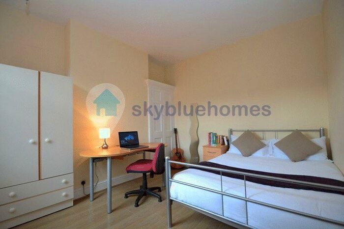 5 Bedroom Terraced House To Rent In Chaucer Street, Leicester, LE2