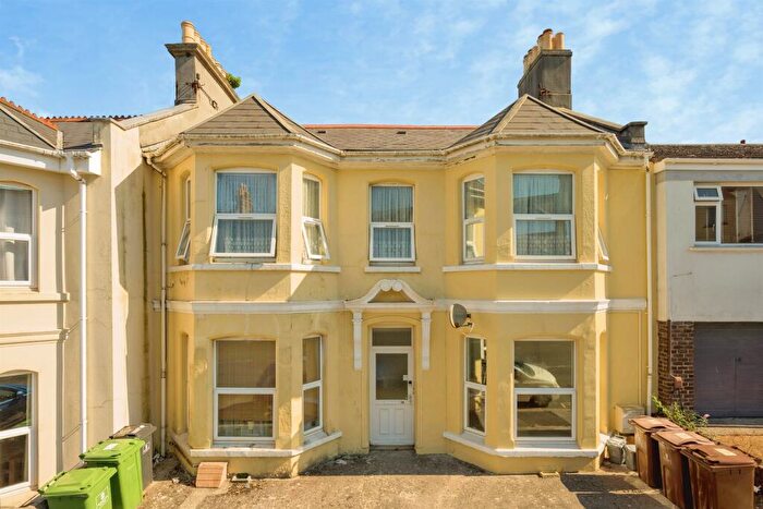 1 Bedroom Flat For Sale In Camperdown Street, Plymouth, PL2