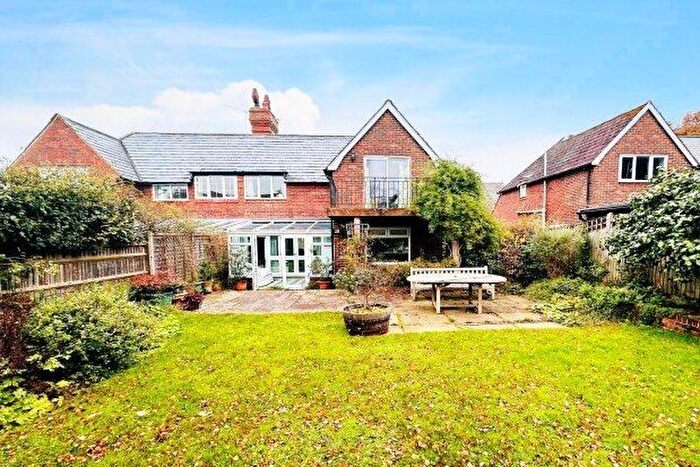 3 Bedroom Property To Rent In High Street, Wadhurst, TN5