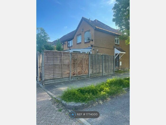 3 Bedroom End Of Terrace House To Rent In Harrier Mews, London, SE28