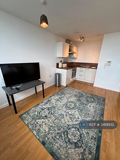 1 Bedroom Flat To Rent In Mann Island, Liverpool, L3