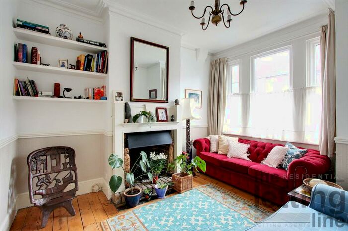 3 Bedroom House To Rent In Alberta Road, Enfield, EN1