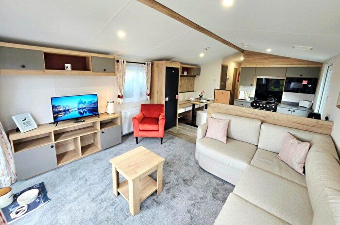 2 Bedroom Property For Sale In Wood Farm Holiday Park, DT6